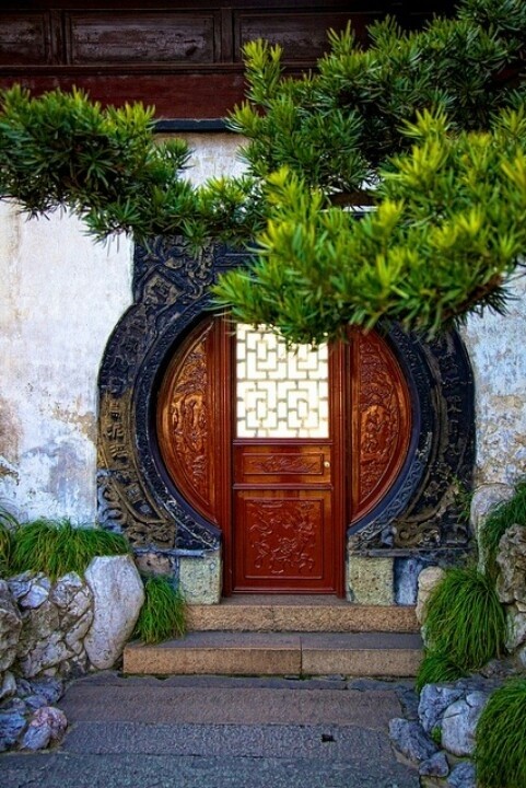 Photo:  door Yuyuan Garden, Shanghai